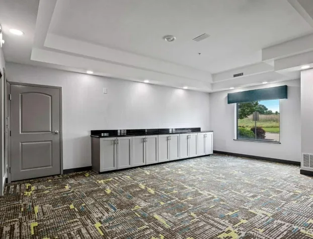 Hampton Inn & Suites Mount Pleasant hotel detail image 4