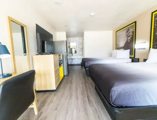 Super 8 by Wyndham Jasper TX hotel detail image 3