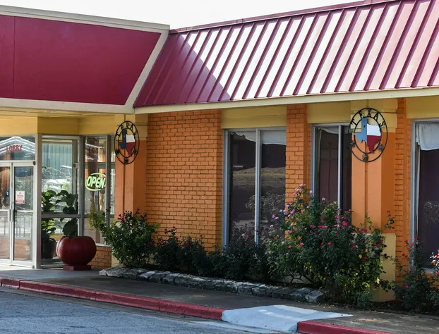 Homeplace Inn hotel detail image 1