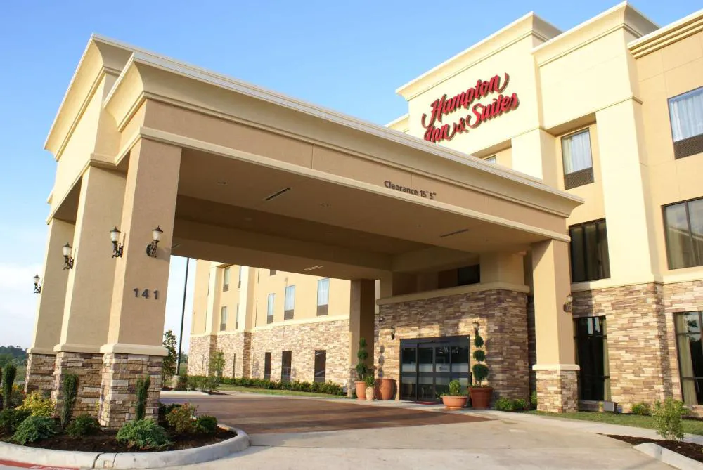 Hampton Inn & Suites Center hotel hero