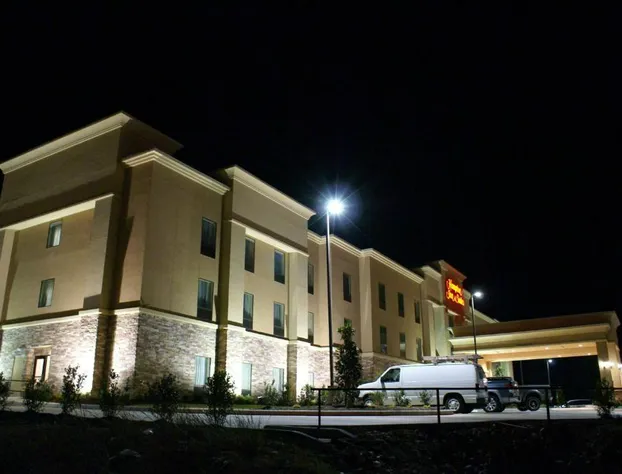 Hampton Inn & Suites Center hotel detail image 1