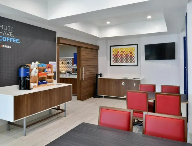 Holiday Inn Express & Suites Carthage by IHG hotel detail image 2