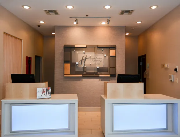 Holiday Inn Express & Suites New Boston by IHG hotel detail image 3