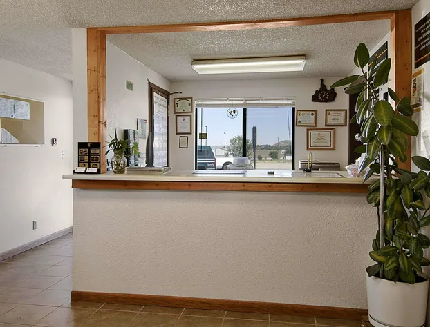 Super 8 by Wyndham Douglas hotel detail image 2