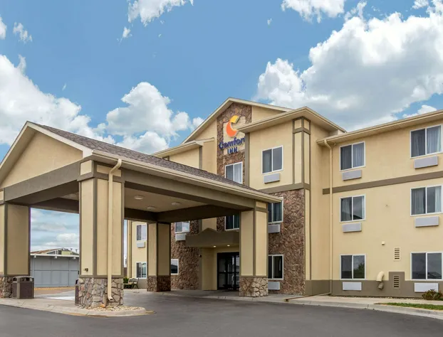 Comfort Inn & Suites Sterling hotel detail image 1