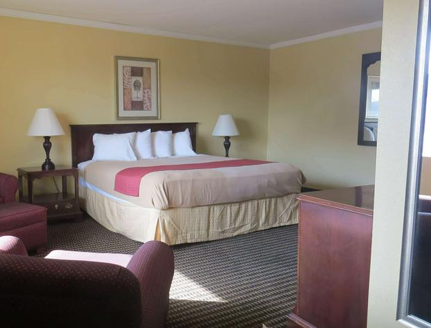 Travelodge by Wyndham Stratton hotel detail image 2