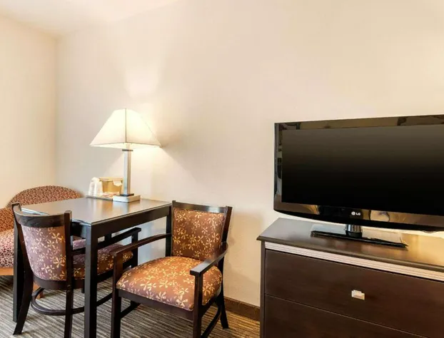 Quality Inn & Suites Limon hotel detail image 4