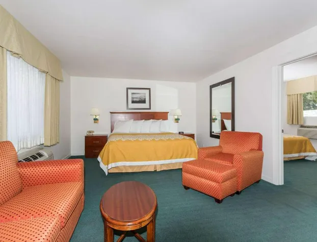 Days Inn by Wyndham Kimball hotel detail image 3