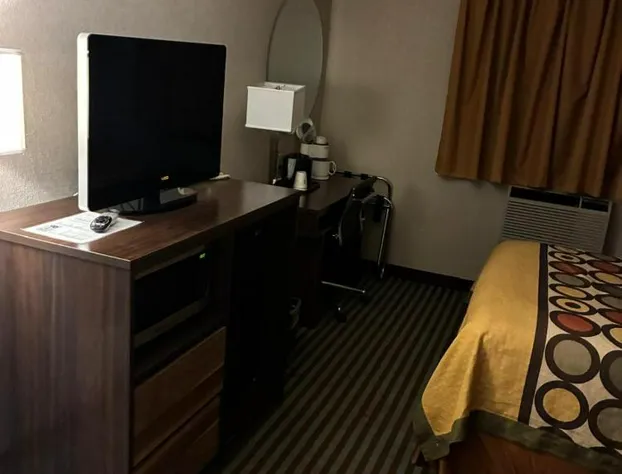 Mid Rest Inn Lexington NE I-80 hotel detail image 2