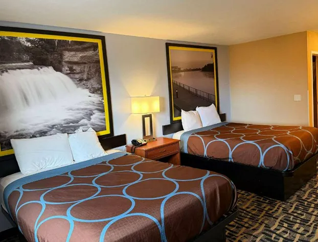 Super 8 by Wyndham Cozad hotel detail image 3