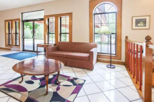 Super 8 by Wyndham Atchison hotel detail image 2