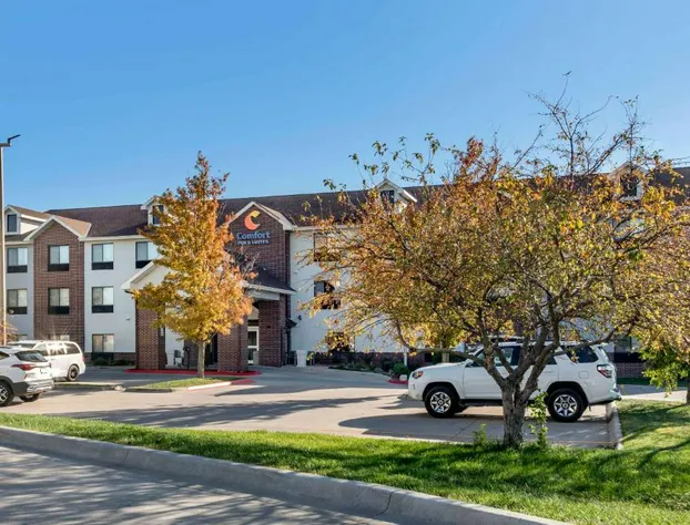 Comfort Inn & Suites hotel detail image 3