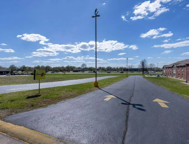 Super 8 by Wyndham Nixa/Springfield Area hotel detail image 4