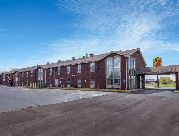 Super 8 by Wyndham Nixa/Springfield Area hotel detail image 1