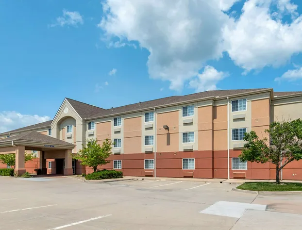 MainStay Suites Emporia hotel detail image 1