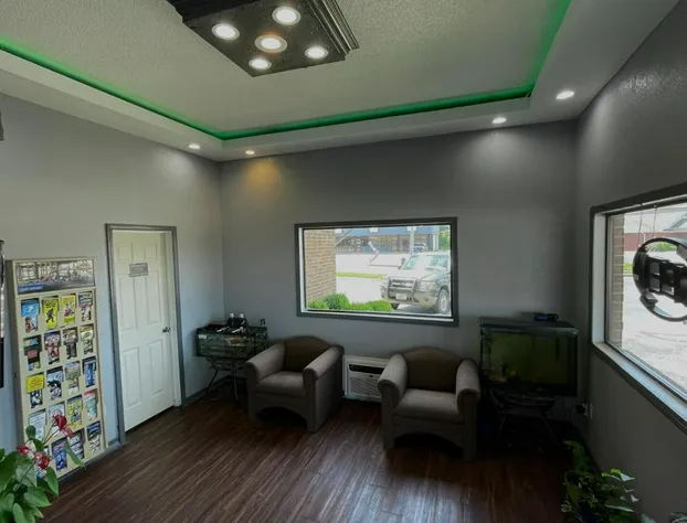 Royal Inn & Suites hotel detail image 2