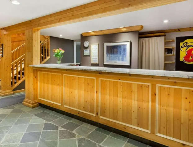 Super 8 by Wyndham Valemount hotel detail image 1