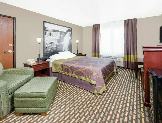 Super 8 by Wyndham Bolivar hotel detail image 4