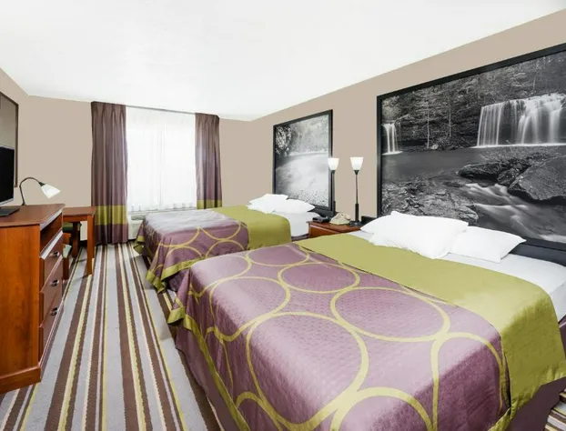 Super 8 by Wyndham Bolivar hotel detail image 2