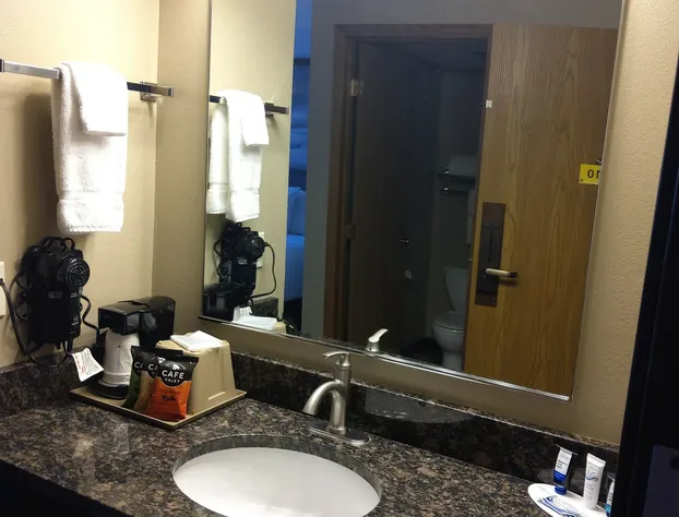 Super 8 by Wyndham Estherville hotel detail image 2