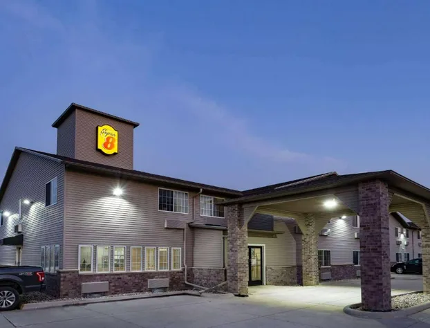 Super 8 by Wyndham Fort Dodge IA hotel detail image 1