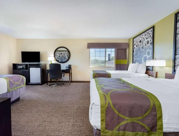 Emmetsburg Hotel and Suites hotel detail image 4