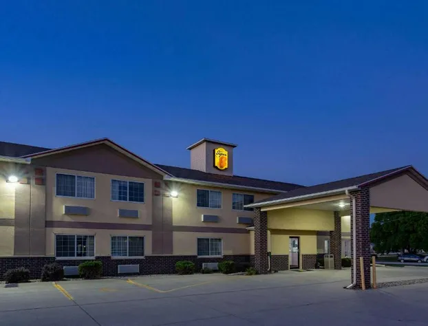 Super 8 by Wyndham Emmetsburg hotel detail image 1