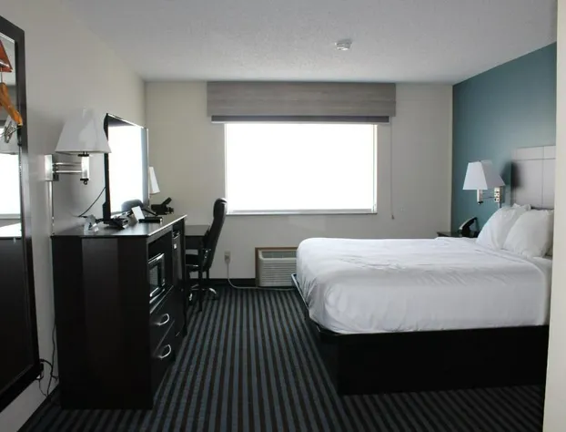 Reston Inn & Suites hotel detail image 2