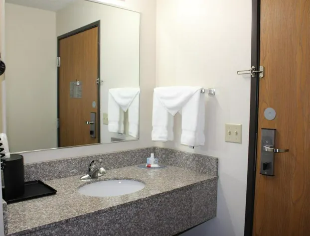 Reston Inn & Suites hotel detail image 2