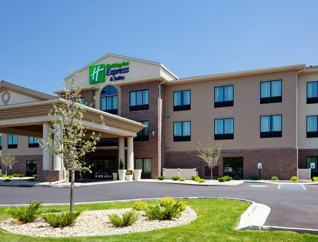 Holiday Inn Express and Suites Mason City by IHG hotel detail image 2