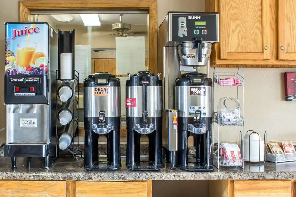 Le Mars Inn & Suites hotel hero