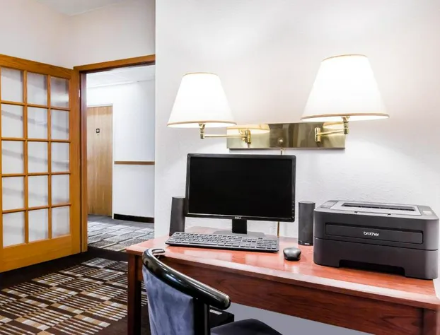 Super 8 by Wyndham Ida Grove hotel detail image 1