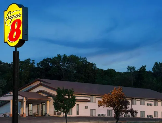 Super 8 by Wyndham Algona hotel detail image 1