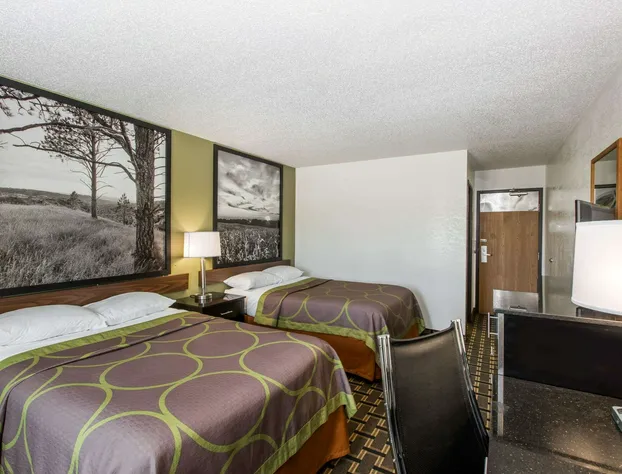 Super 8 by Wyndham Wayne hotel detail image 4