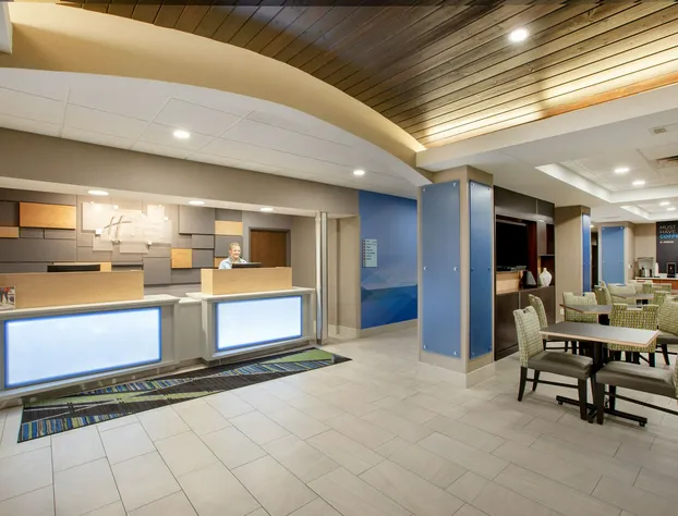 Holiday Inn Express Hotel & Suites Columbus by IHG hotel detail image 3