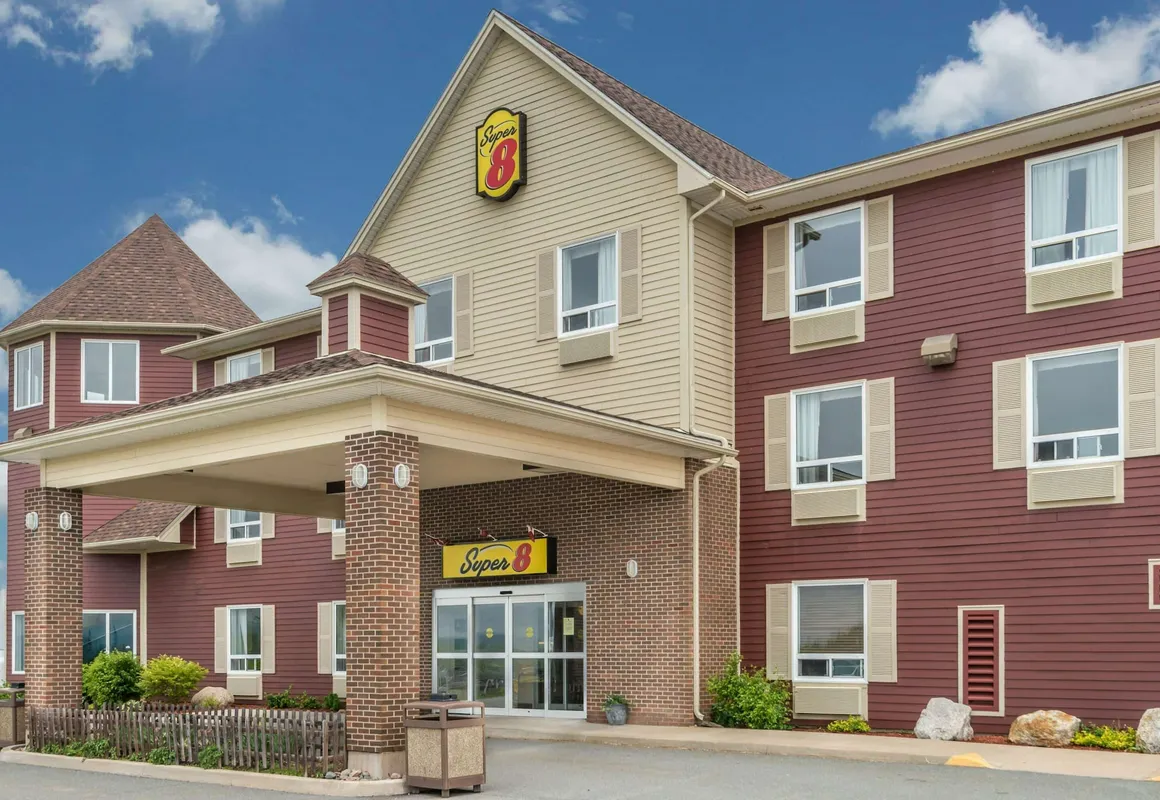 Super 8 by Wyndham Windsor NS hotel hero