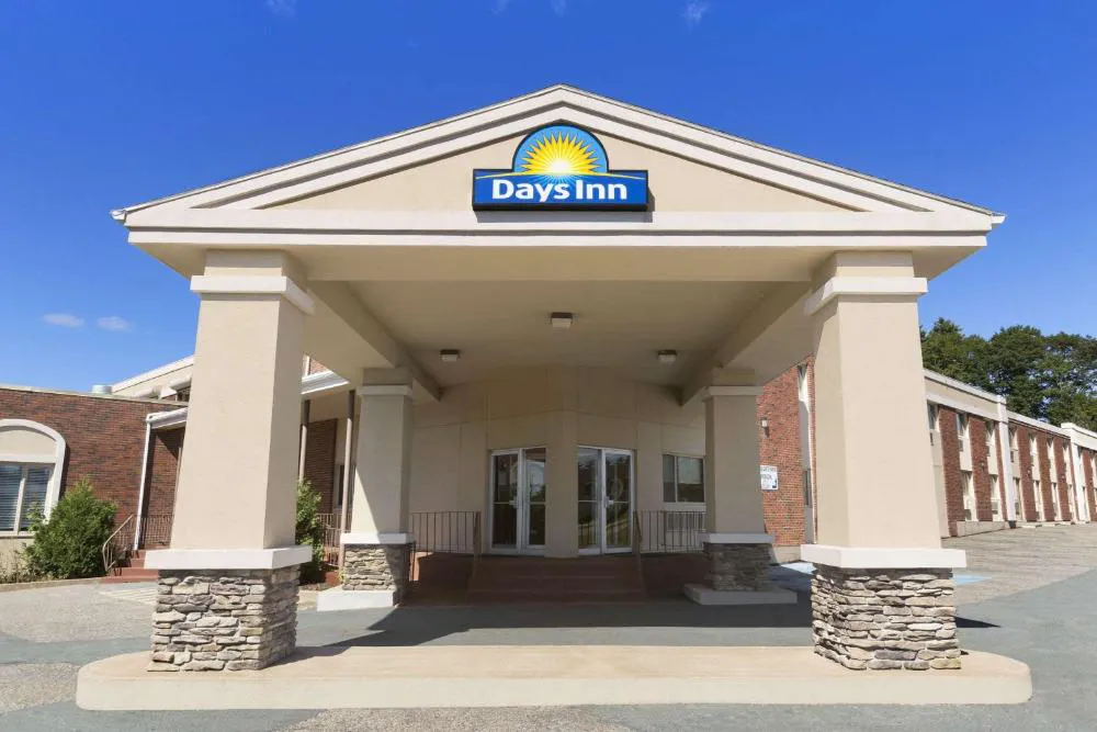 Days Inn & Conference Center by Wyndham Bridgewater hotel hero