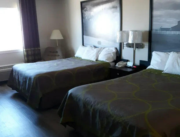 Super 8 by Wyndham Bethany MO hotel detail image 3