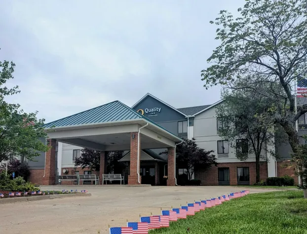 Quality Inn Warrensburg hotel detail image 2