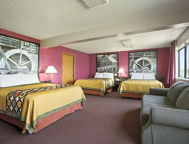 Super 8 by Wyndham Cameron hotel detail image 3