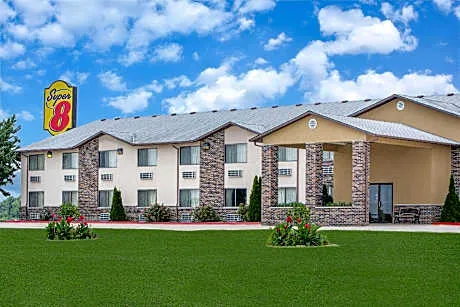 Super 8 by Wyndham Chillicothe hotel detail image 3