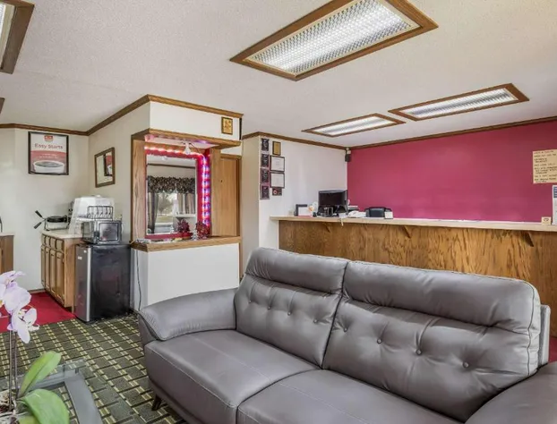 Econo Lodge Cameron hotel detail image 3