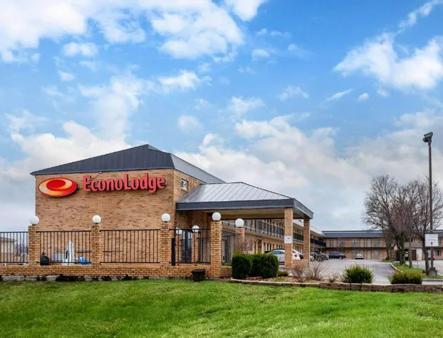 Econo Lodge Belton - Kansas City South hotel detail image 1