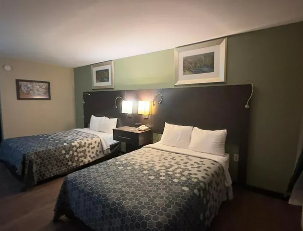 Econo Lodge Belton - Kansas City South hotel detail image 3