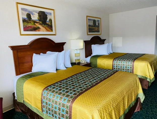 Harrisonville Inn & Suites hotel detail image 4