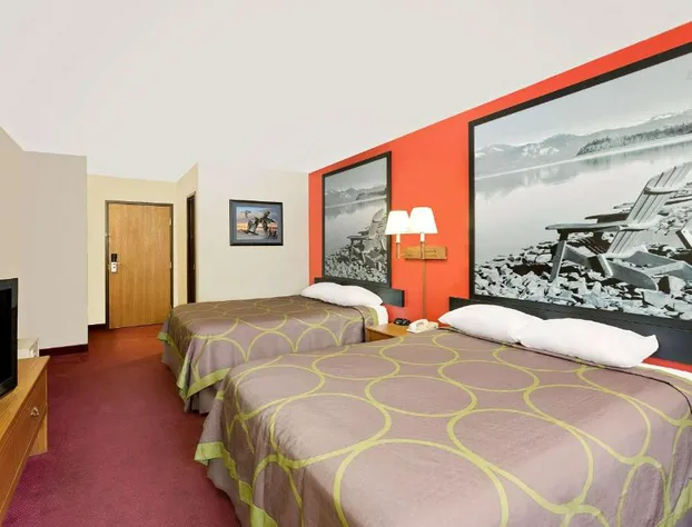 Super 8 by Wyndham Mound City hotel detail image 3