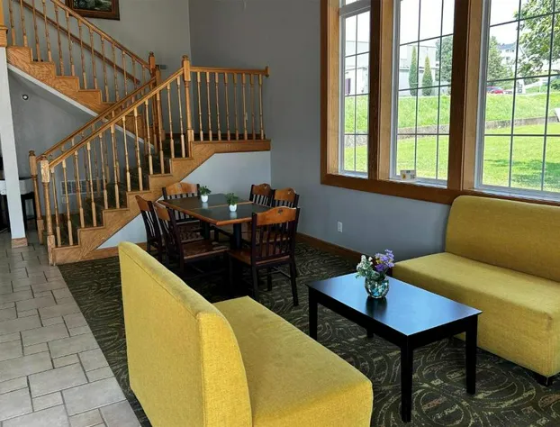 Super 8 by Wyndham Mound City hotel detail image 1