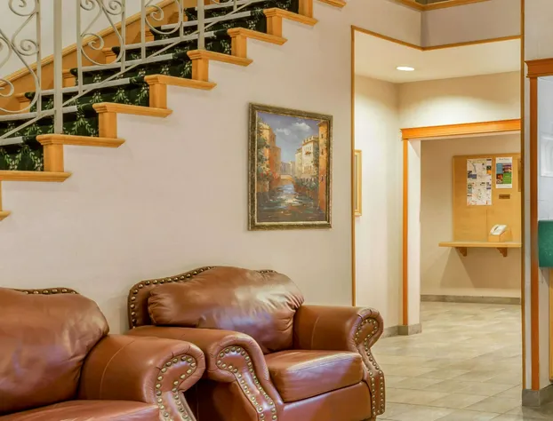 Howard Johnson by Wyndham Fort St. John hotel detail image 2