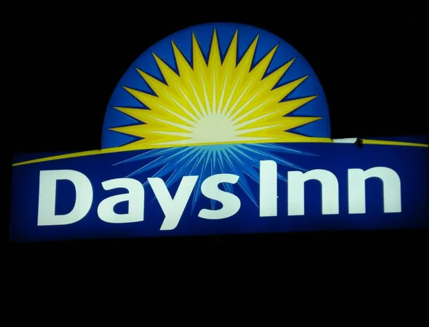 Days Inn by Wyndham Chetwynd hotel detail image 1