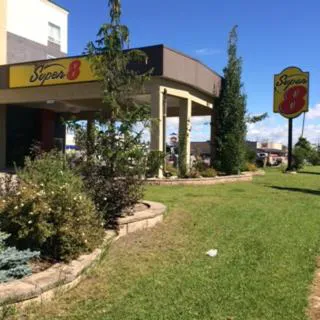 Super 8 by Wyndham Edson hotel hero